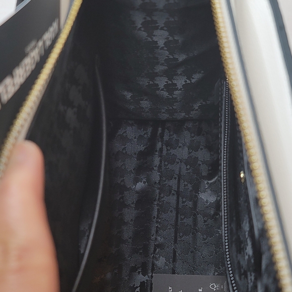 KARL LAGERFELD PARIS - Picture 6 of 11